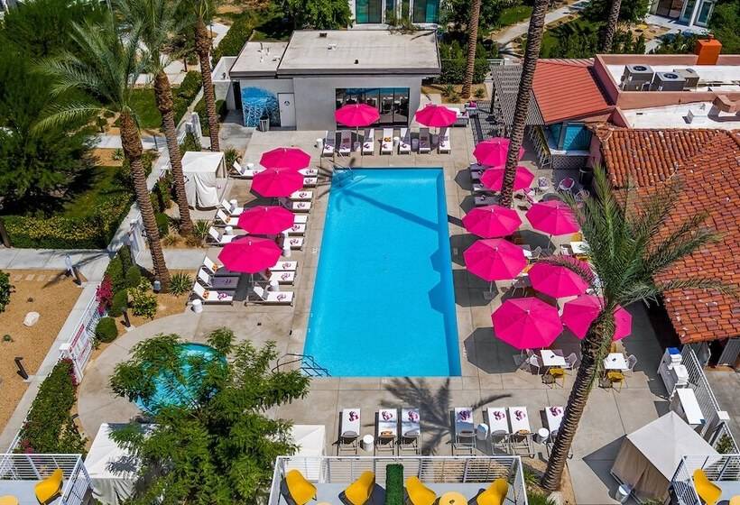 ホテル The Paloma Resort