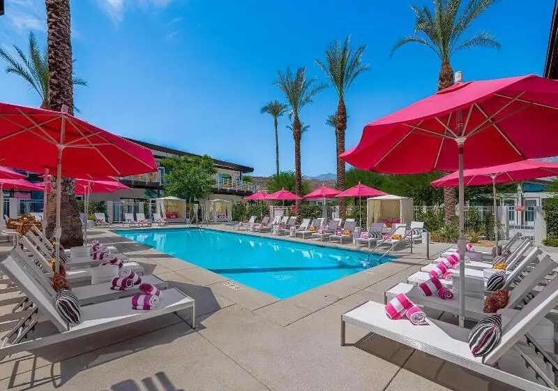 ホテル The Paloma Resort