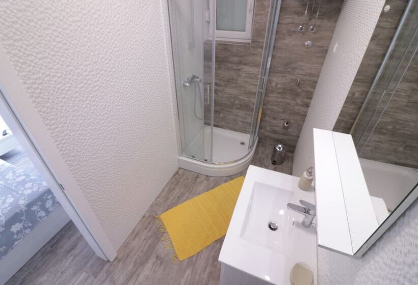 ペンション Apartments & Rooms Danivan Pool Villas B