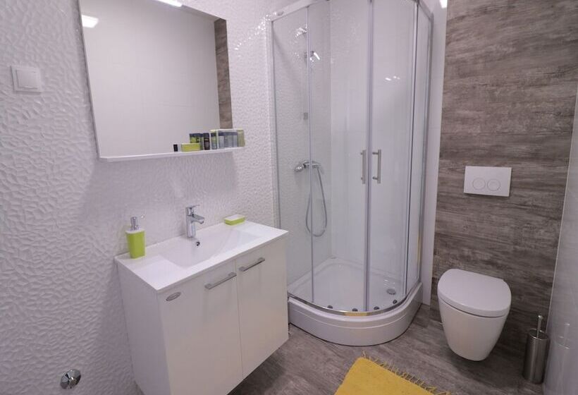 ペンション Apartments & Rooms Danivan Pool Villas B