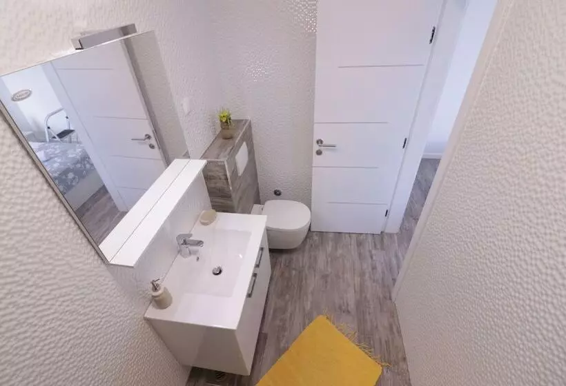 Majatalo Apartments & Rooms Danivan Pool Villas B