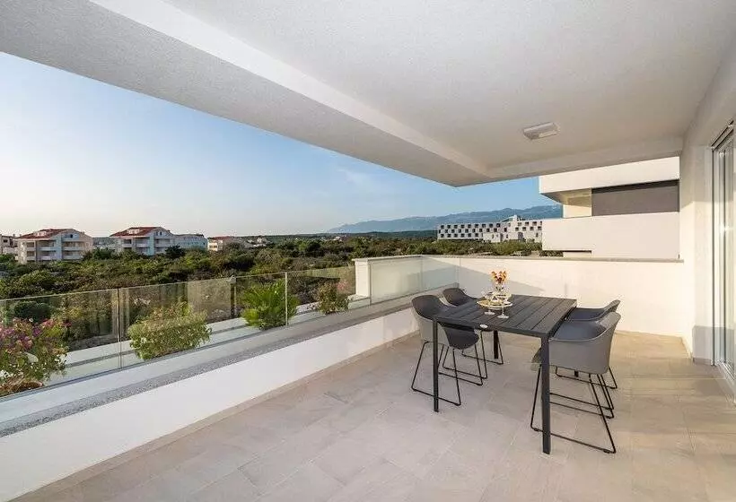 Majatalo Apartments & Rooms Pool Villas Maris B