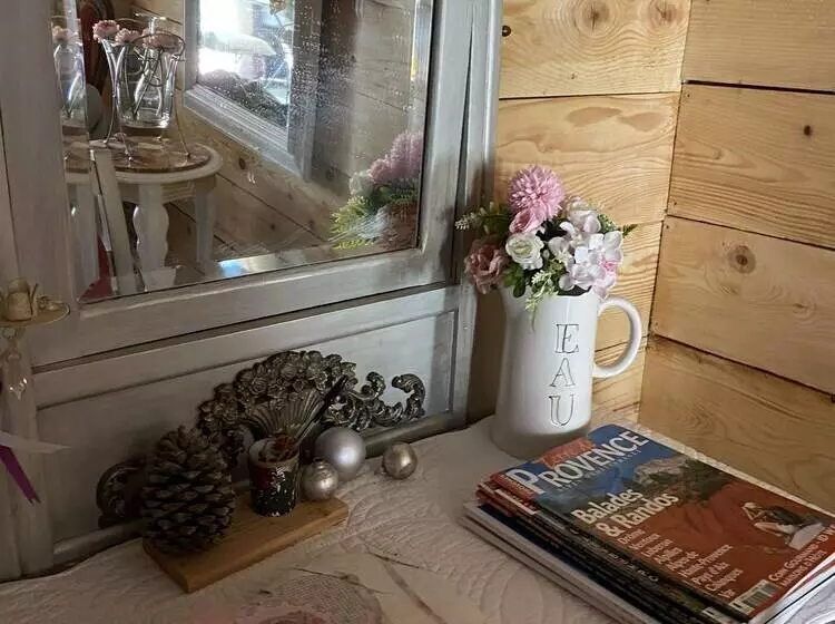 ペンション La Suite Inoubliable Avec Jacuzzi