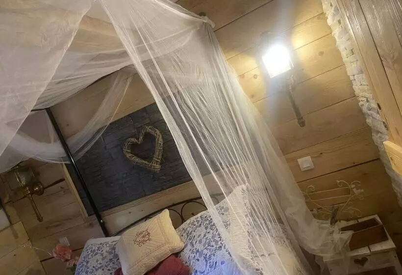 ペンション La Suite Inoubliable Avec Jacuzzi