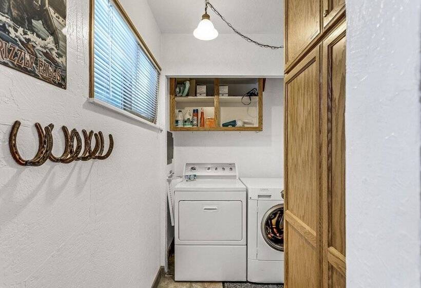 Multi Family Cabin In Great Location!   Home #183 By Bear Valley Vacation Rentals