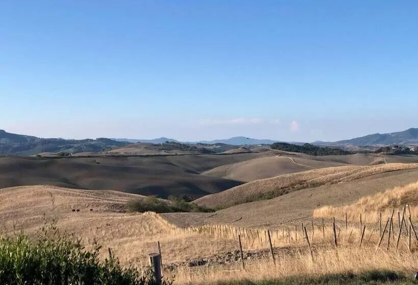 Residenssi Lovely Home Between Volterra And San Gimignano