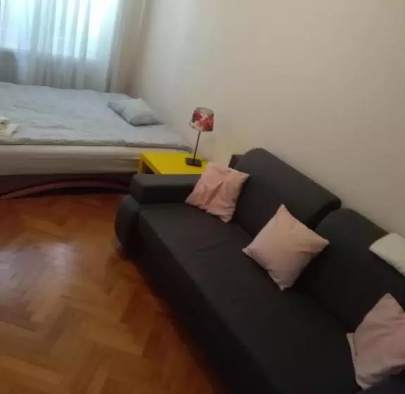 24w Apartments Rynek