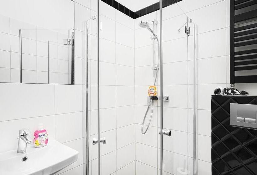 24w Apartments Rynek