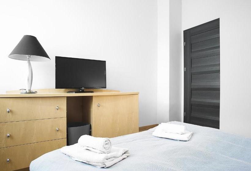 24w Apartments Rynek