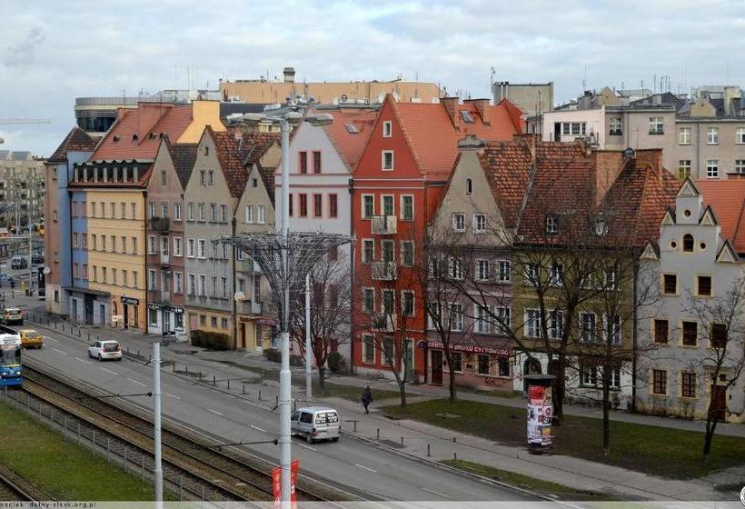 24w Apartments Rynek
