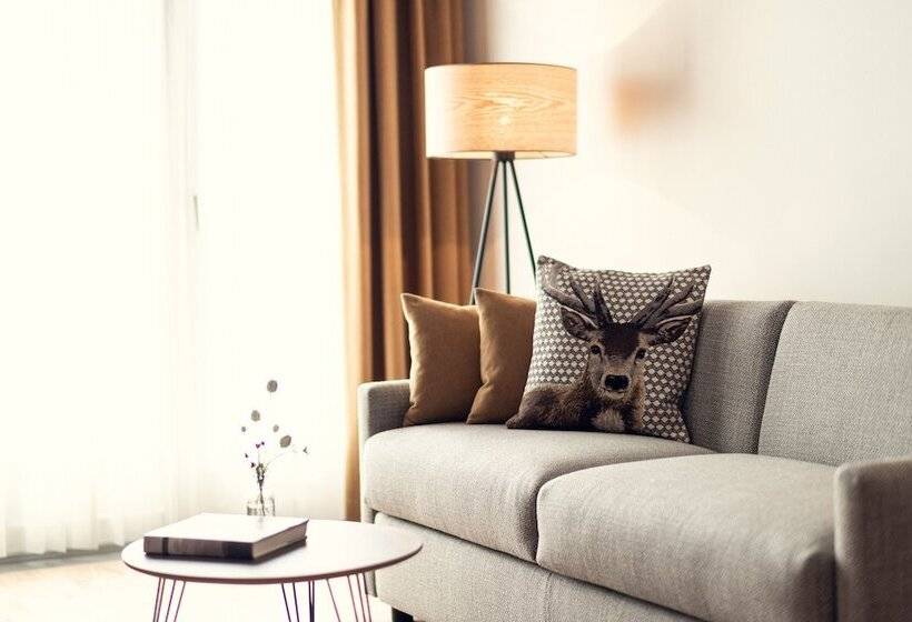 Otel Conrad's Mountain Lodge