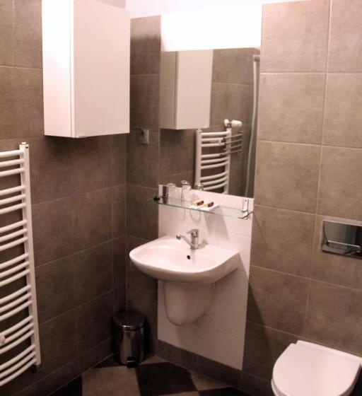 Otel Dom Gości Opactwa Benedyktynów