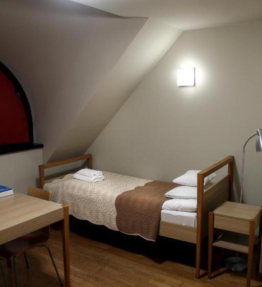 Otel Dom Gości Opactwa Benedyktynów