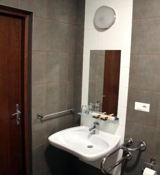 Otel Dom Gości Opactwa Benedyktynów