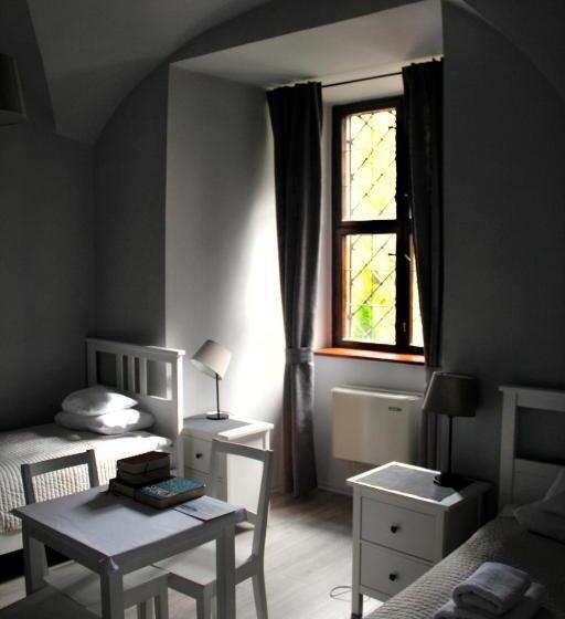 Otel Dom Gości Opactwa Benedyktynów