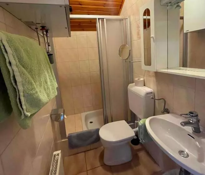 فندق Gasthof Zur Linde