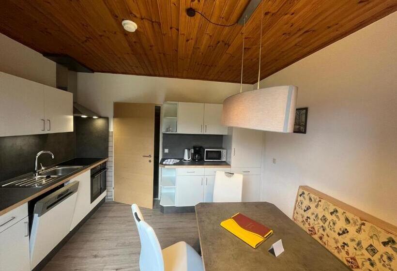 فندق Gasthof Zur Linde