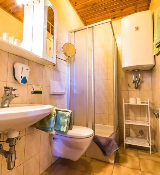 فندق Gasthof Zur Linde