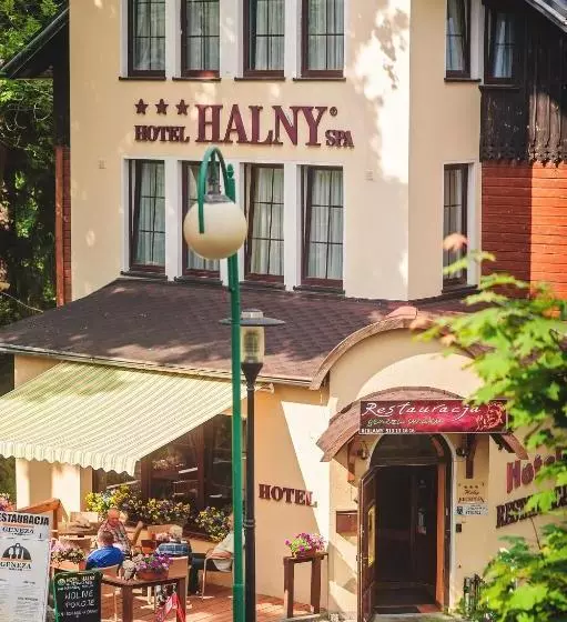 هتل Halny