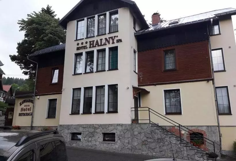 هتل Halny