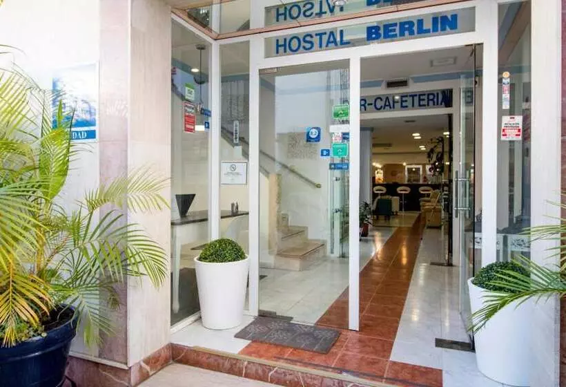 هتل Hostal Berlin