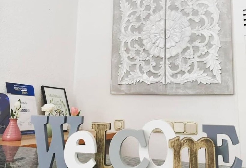 Отель Hostal Berlin