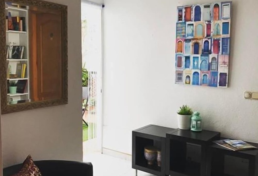 Отель Hostal Berlin