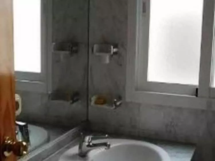 هتل Hostal Berlin