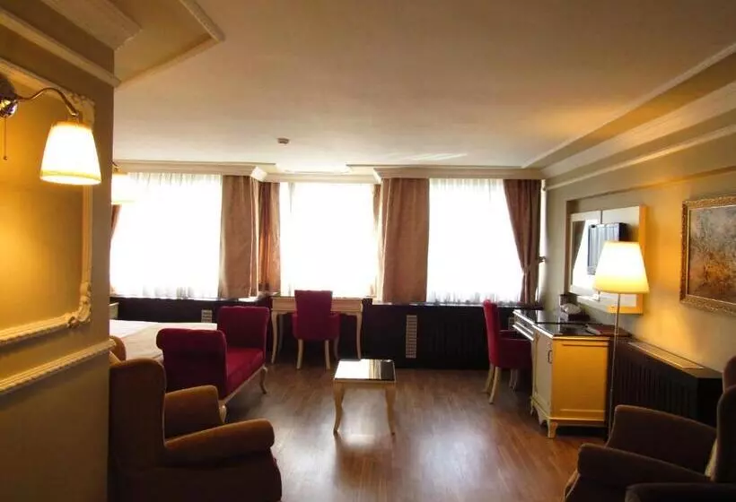ホテル Kadikoy Park Suites