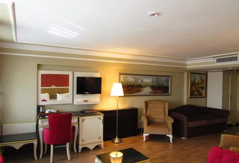 ホテル Kadikoy Park Suites