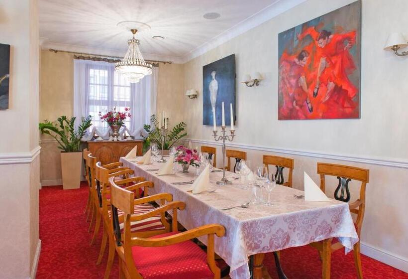 Отель Kolegiacki