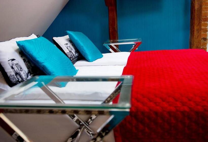 Отель Kolegiacki