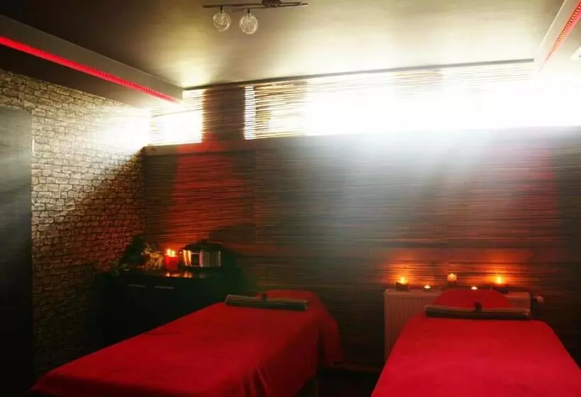 Hotel Montebello Bussines & Spa