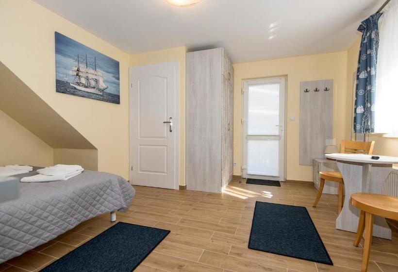 בית מלון כפרי Villa Nautilus