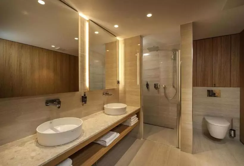 هتل Palace Apartments