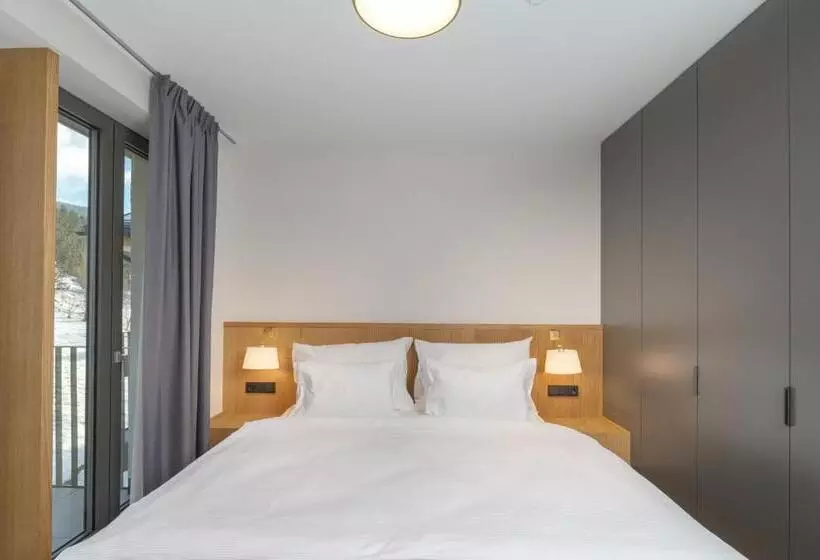 هتل Palace Apartments