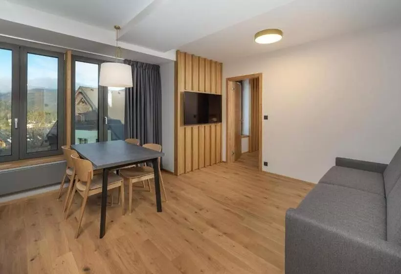 هتل Palace Apartments