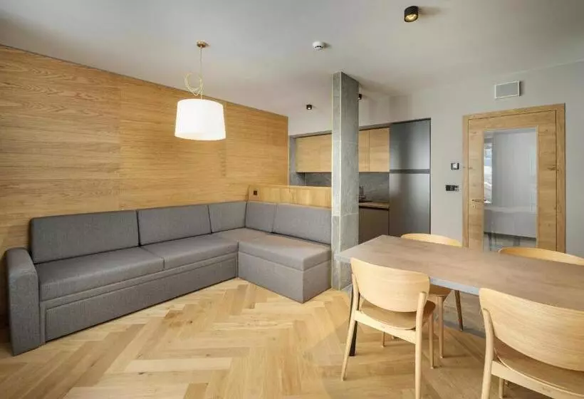 هتل Palace Apartments