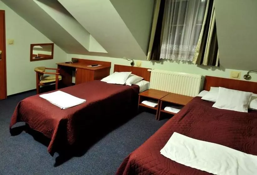 ホテル Złote Dęby