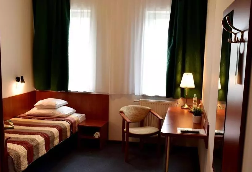 ホテル Złote Dęby