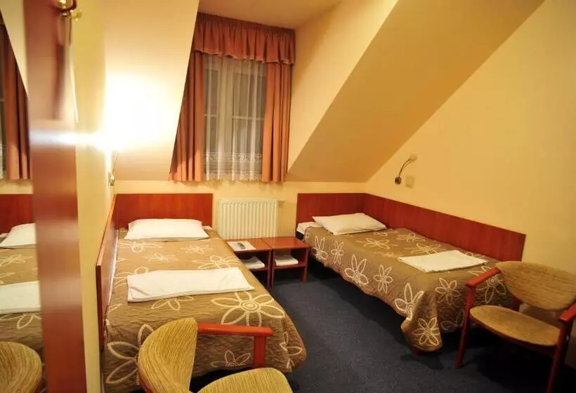 ホテル Złote Dęby