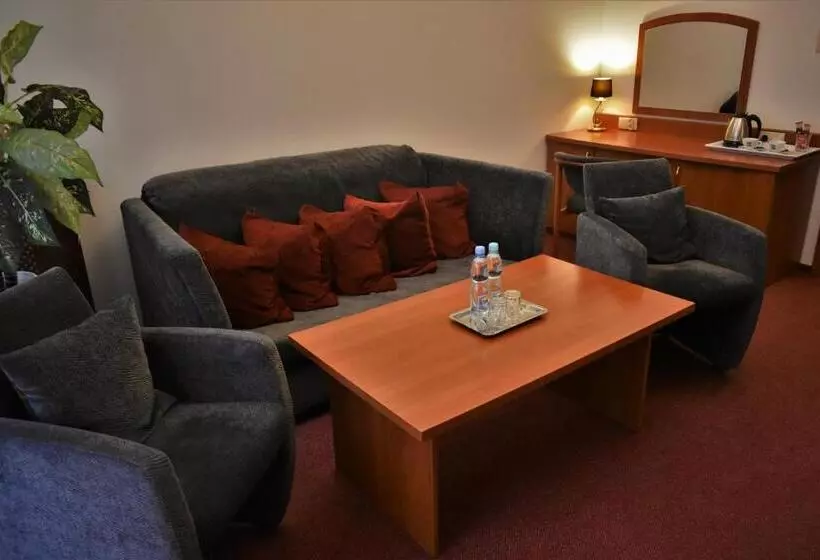 ホテル Złote Dęby