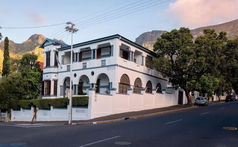 ペンション Esperanza Guest House