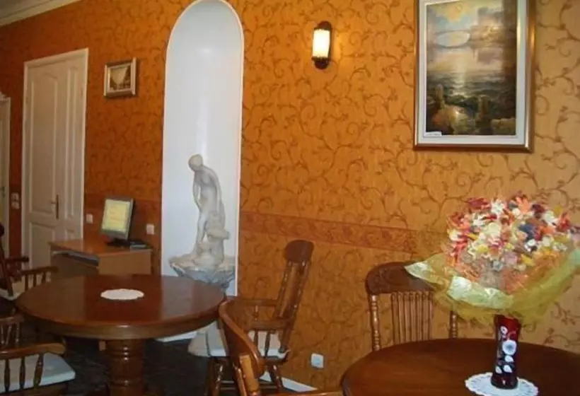 ペンション Korall Guest Center