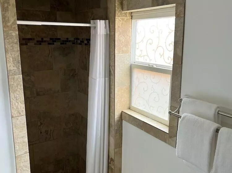 Circle Of Destination Motel