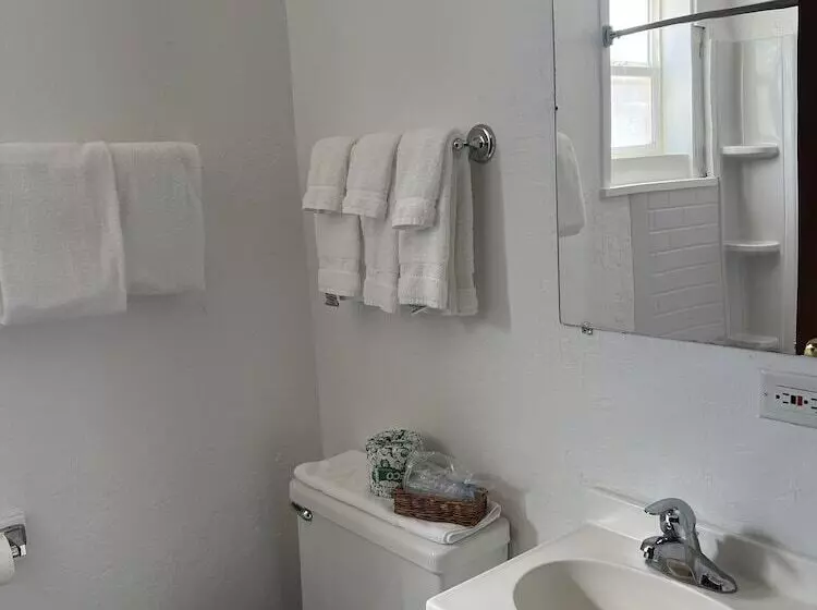 Circle Of Destination Motel