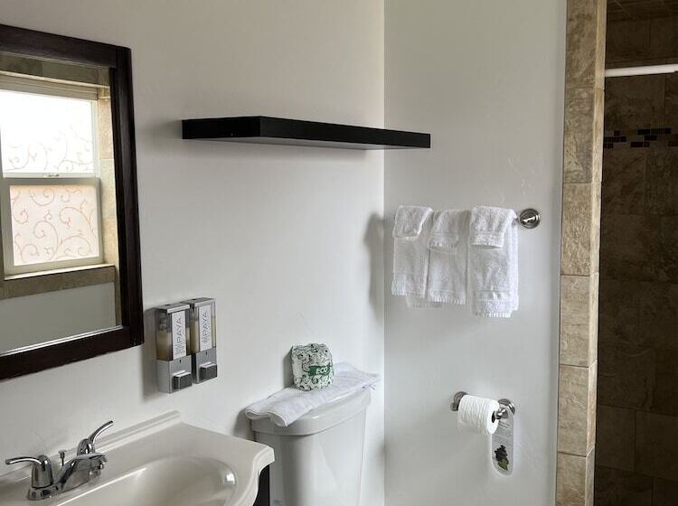 Circle Of Destination Motel