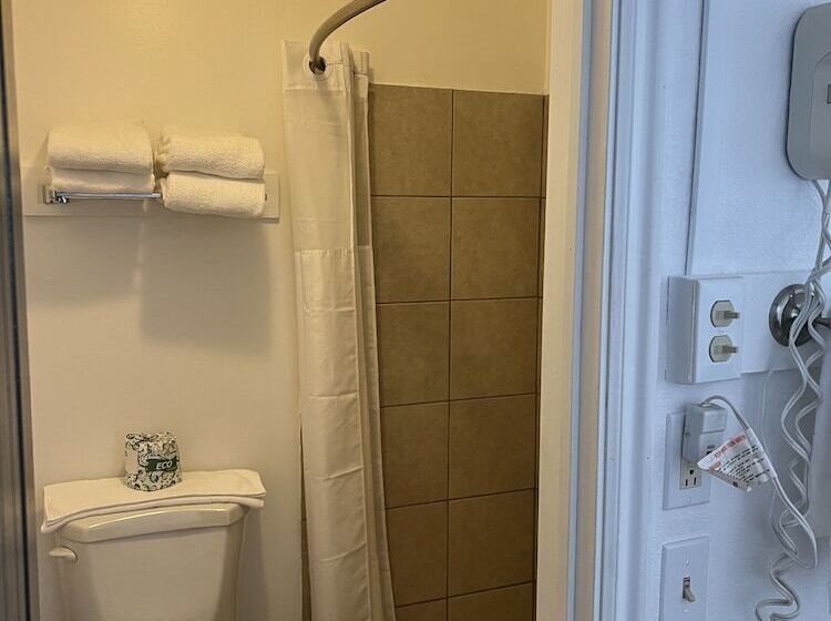 Circle Of Destination Motel