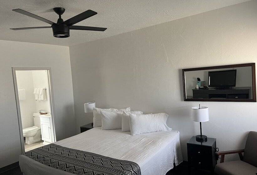 Circle Of Destination Motel