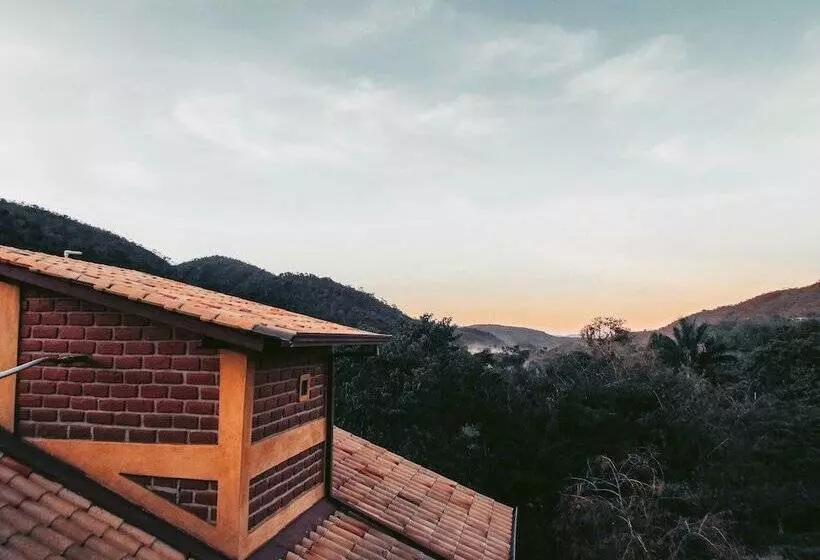 ペンション Chale Sossego